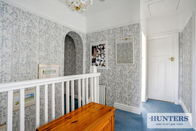 4 bed Semi-Detached for sale Image 7