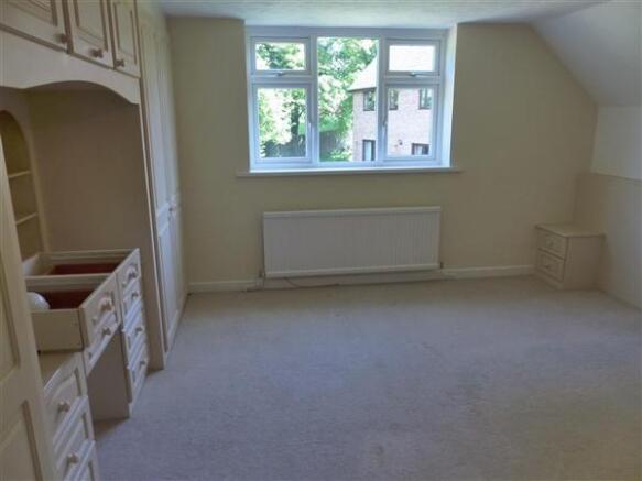 BEDROOM 2