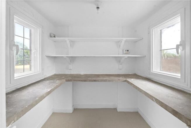 8 bed Detached for sale Image 12