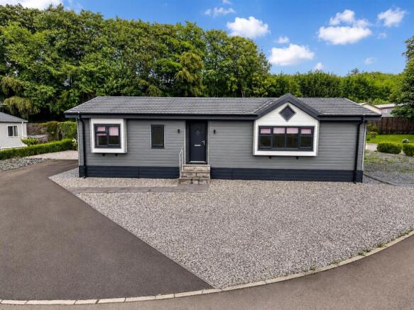 1 Marlee Gardens Blairgowrie-2.jpg