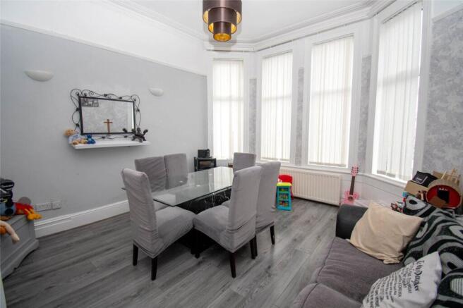Highfield Crescent, Birkenhead, Wirral photo 4