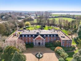 Flat 1, Spencer Park, Molesey Park Road, East Molesey KT8 0DB