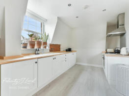 Flat 8, 35, West Lane, London SE16 4PA