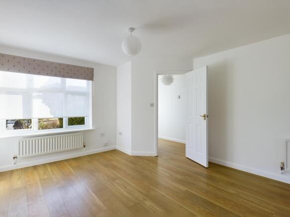 CAM00227P1-PR0431-STILL02