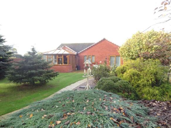 Cedar Close 049.JPG