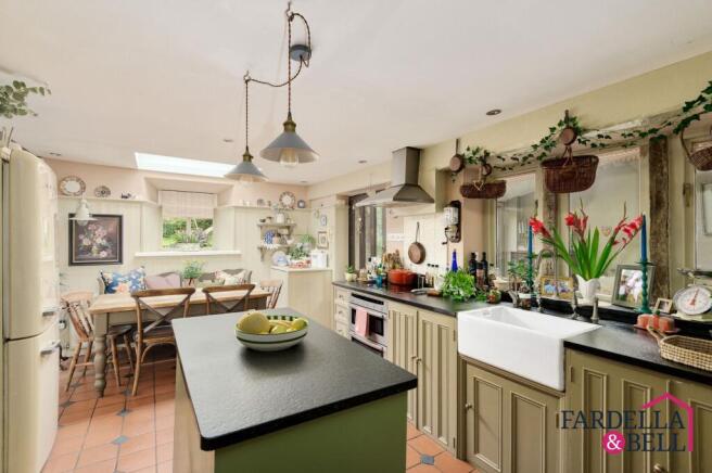 4 bed Barn Conversion for sale Image 5