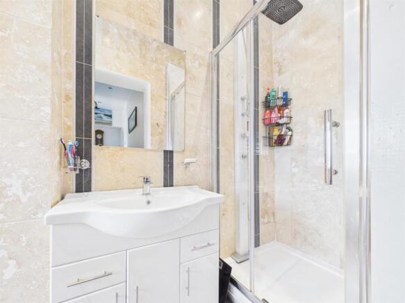 1 bed Flat for sale Image 8