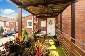 104, Braybourne Close, Uxbridge UB8 1UL