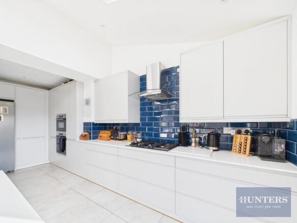 Kitchen / Breakfast Area
