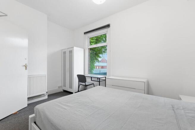 4 bed Terraced for sale Image 8