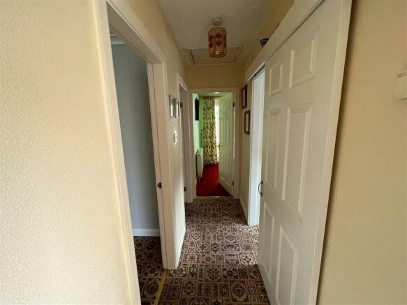 Hallway.jpg