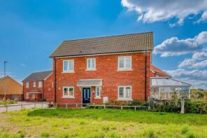 18, Rising Way, Martham NR29 4RN