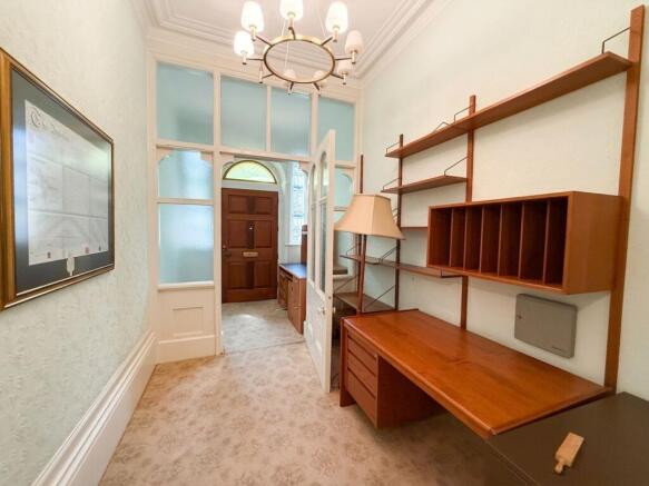 5 bed Semi-Detached for sale Image 4