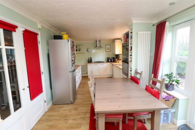 Kitchen/Dining Room