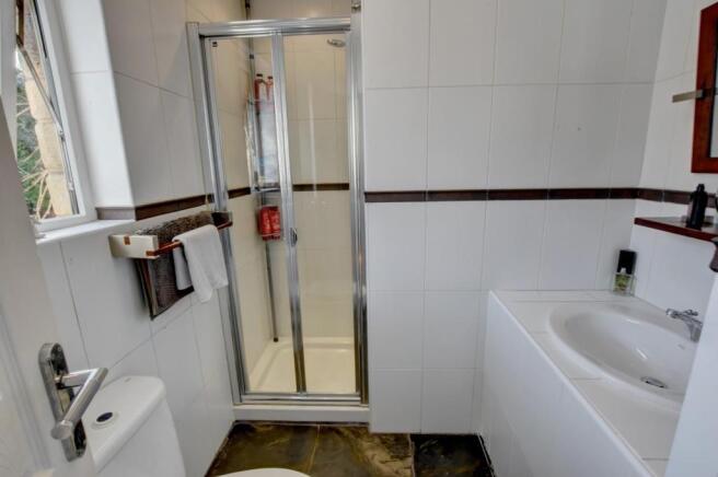 Ensuite.jpg
