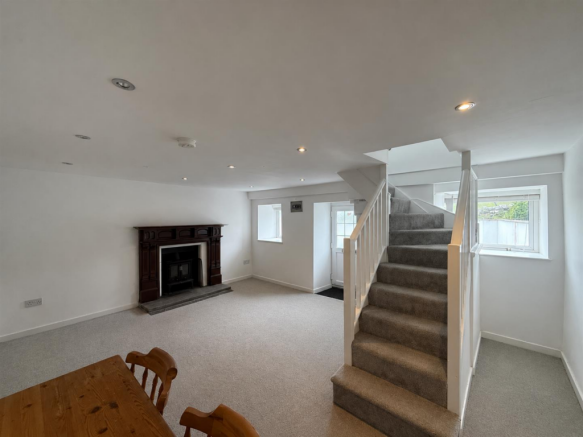 2 Efail Castell Living Room (2).png