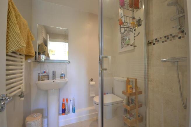 SHOWER ROOM.jpg