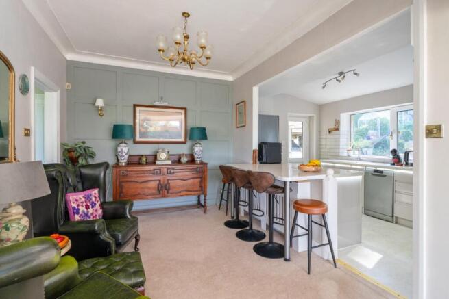 4 bed Detached for sale Image 9