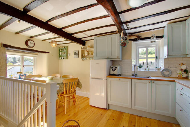Dining kitchen