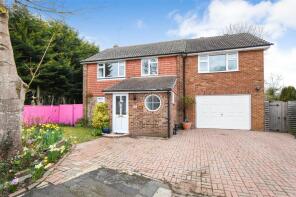 1, St Johns Close, Hook RG27 9HW