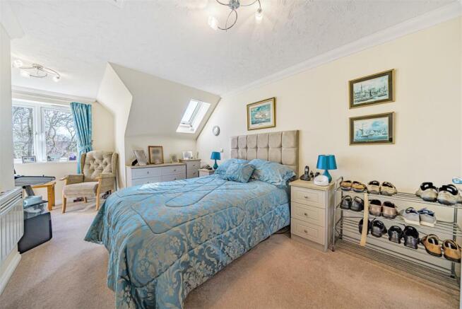 Bedroom (2).jpg
