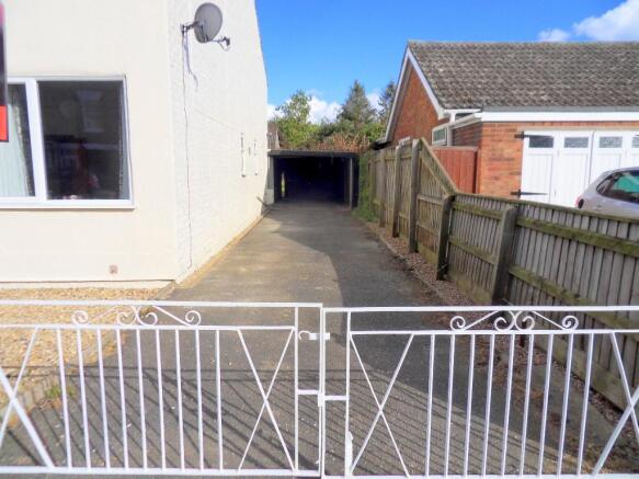DRIVEWAY/CARPORT