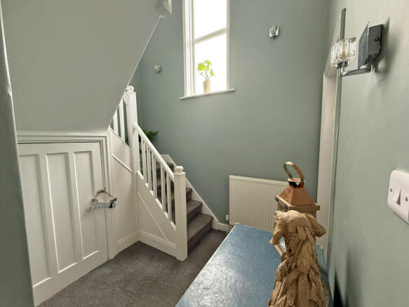 3 bed Semi-Detached for sale Image 6