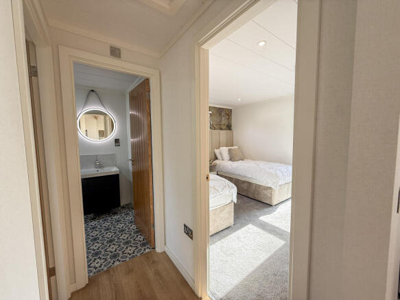 2 bed Lodge for sale Image 3