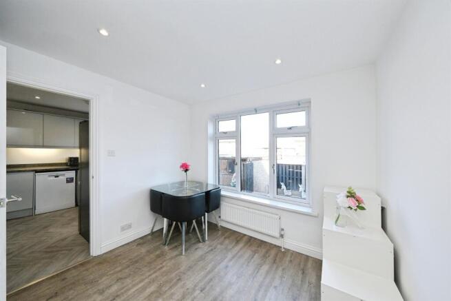 3 bed End of Terrace for sale Image 5