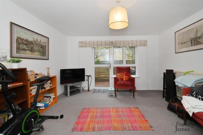 Plimsol-Close (2).JPG