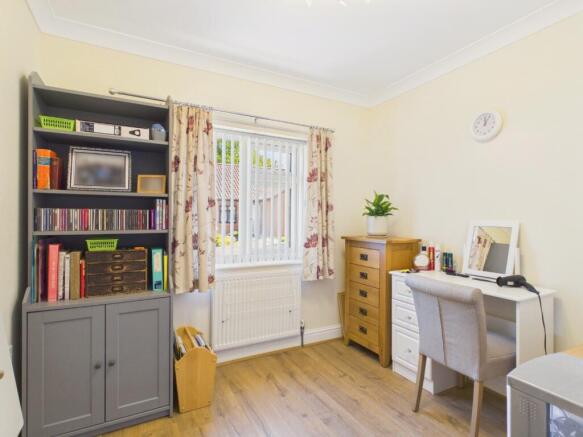 2 bed Semi-Detached Bungalow for sale Image 9