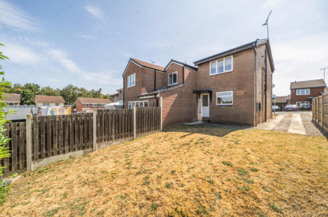 2 bed House for sale Image 4