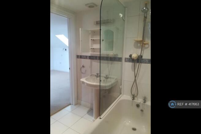 Main Bedroom Bathroom