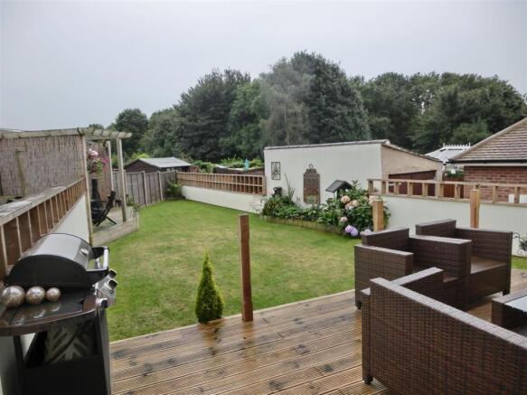 Landscaped Rear Gard