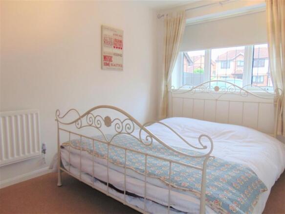 Annex Bedroom (2).JPG