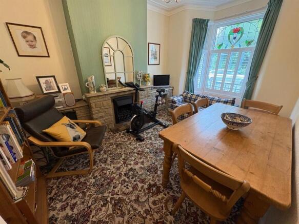 3 bed Terraced for sale Image 5