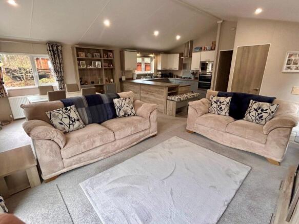 Spacious Open Plan Living Area In The Willerby Cle