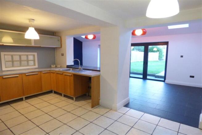 Kitchen b
