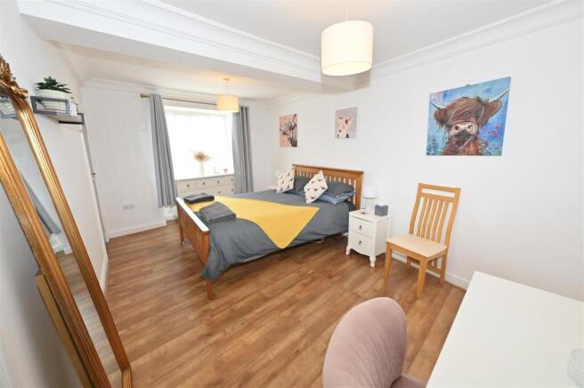 1 bed Apartment for sale Image 12
