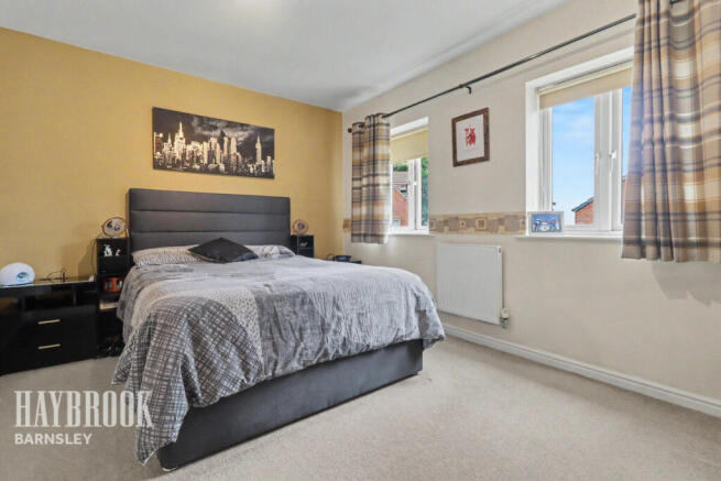 3 bed Detached for sale Image 12