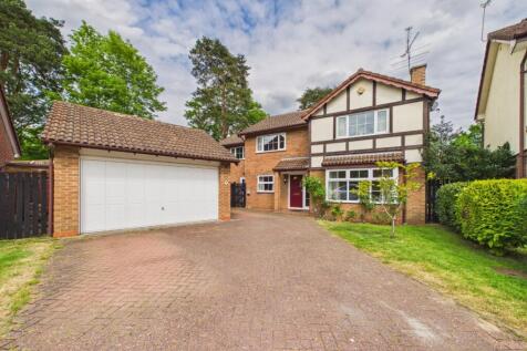 Thorpe Close, Wokingham, Berkshire, RG41