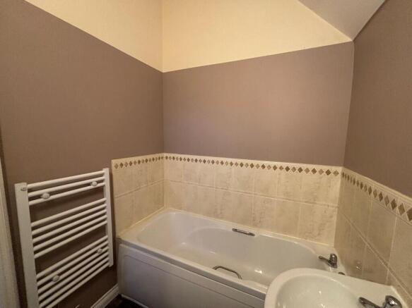 2 bed Apartment for sale Image 12