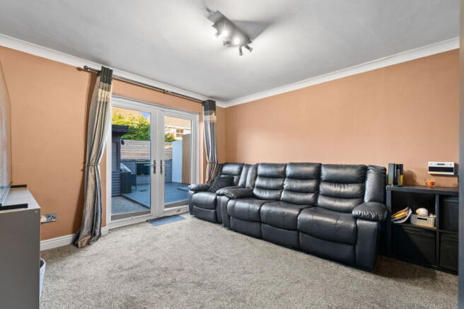 3 bed Semi-Detached for sale Image 9