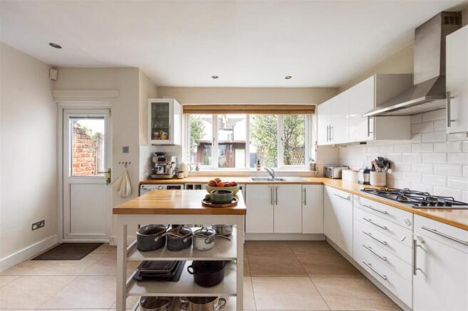 Parkstone Road, Walthamstow photo 3