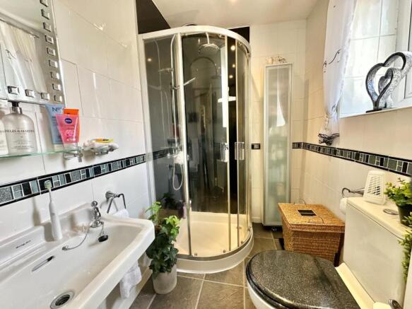 2 bed Terraced for sale Image 7