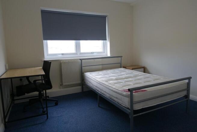 4 bed Private Halls to rent Image 11