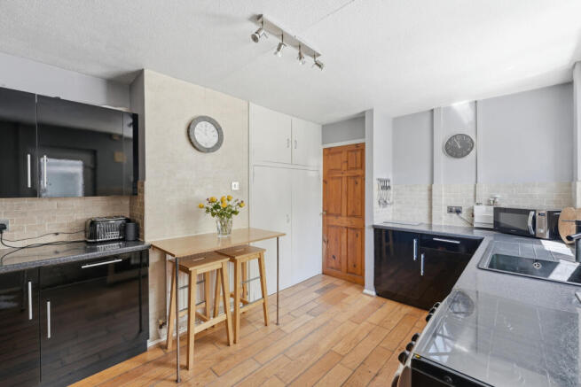 3 bed Semi-Detached for sale Image 5