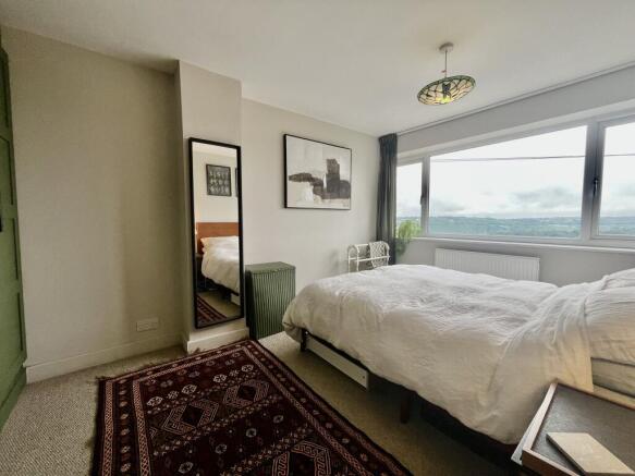 3 bed House to rent Image 10