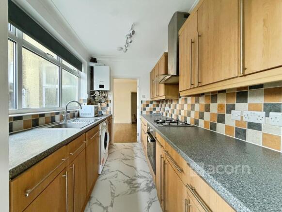 f018d302--4F3D-82...