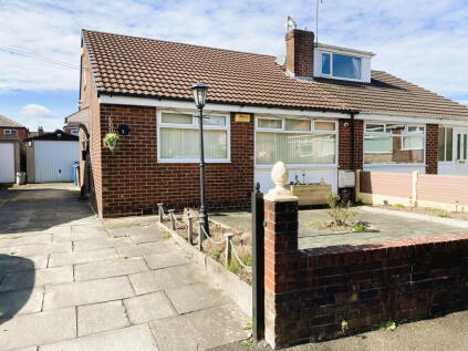 9 Cheviot Close, Chadderton OL9 8PR